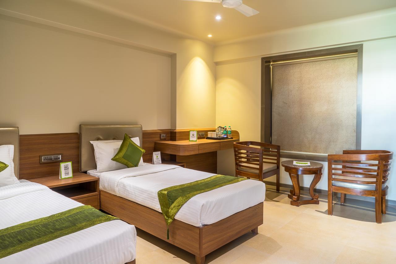 Hotel Treebo Olive Nest Bombay Esterno foto