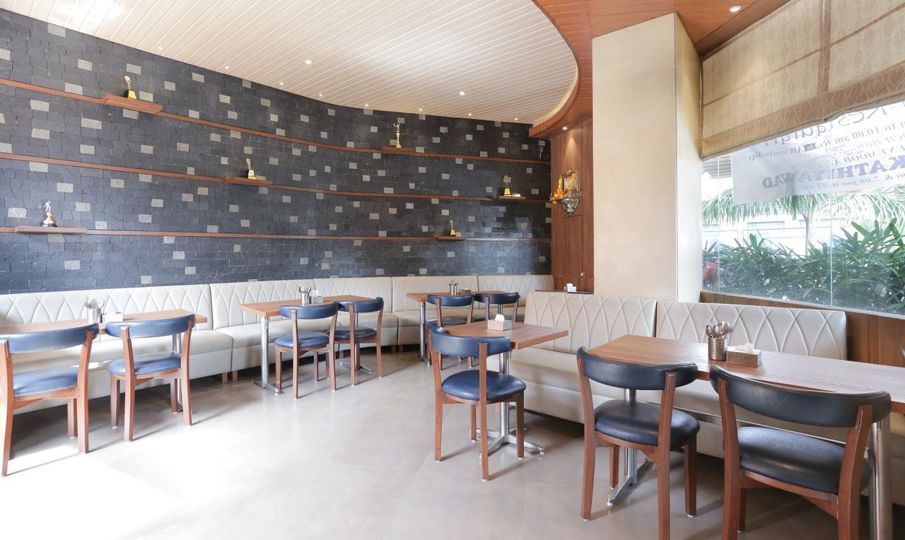 Hotel Treebo Olive Nest Bombay Esterno foto